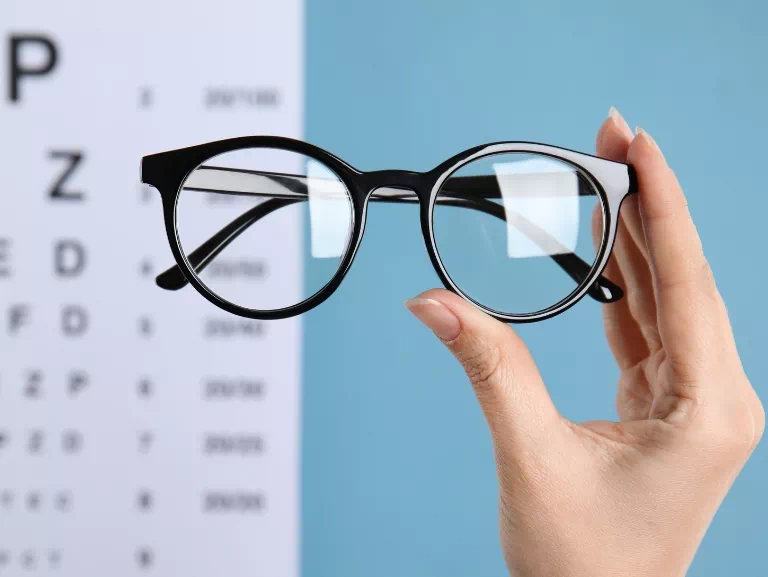 okulary z oprawkami